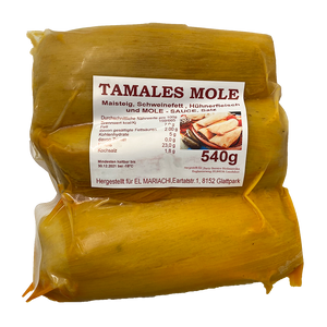 Tamales Pollo con Mole 3PCS